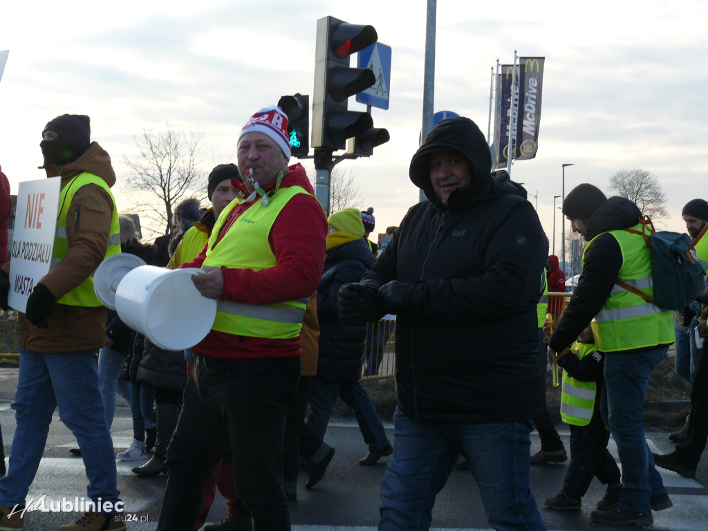 Lubliniec. Protest w sprawie S11 na DK 11