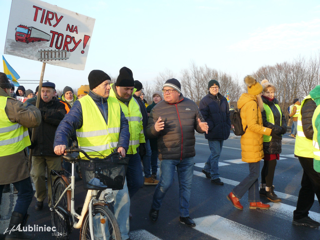 Lubliniec. Protest w sprawie S11 na DK 11