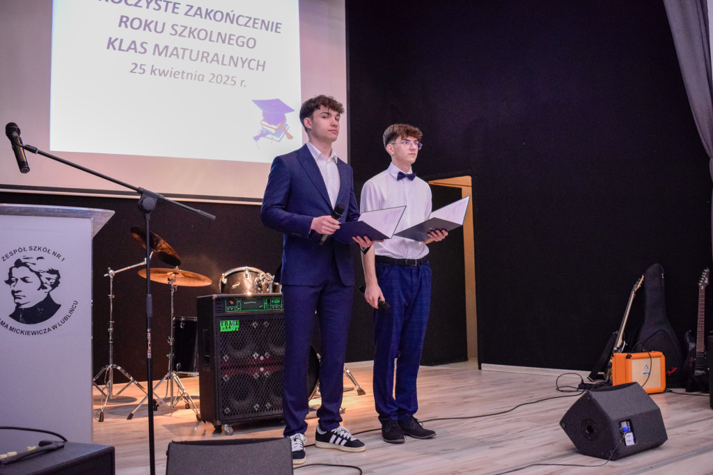 Lubliniec. Pożegnanie maturzystów [FOTO]