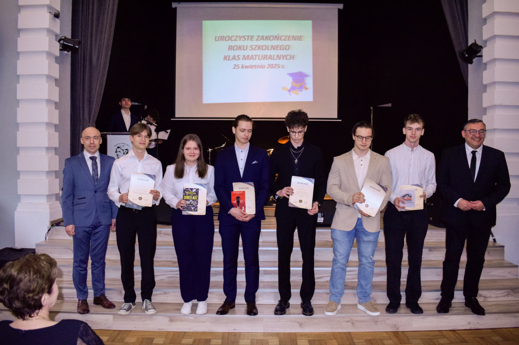 Lubliniec. Pożegnanie maturzystów [FOTO]