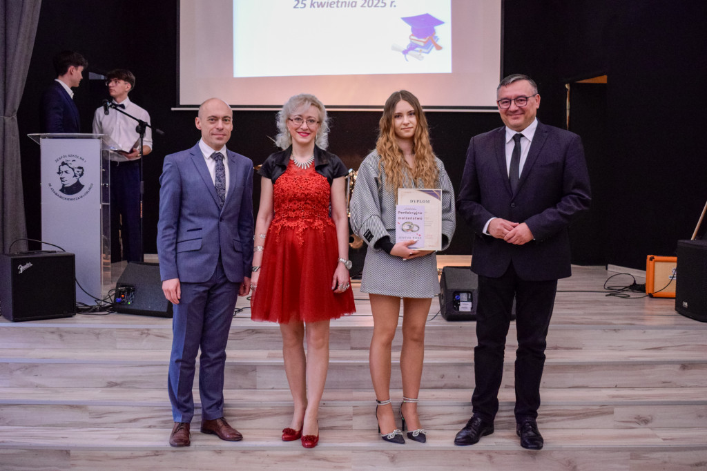 Lubliniec. Pożegnanie maturzystów [FOTO]