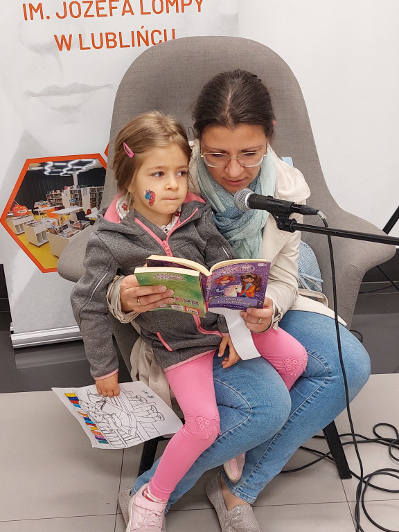 Lubliniec. Literatura w centrum handlowym