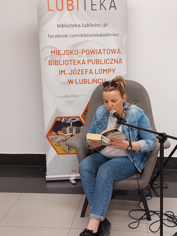 Lubliniec. Literatura w centrum handlowym