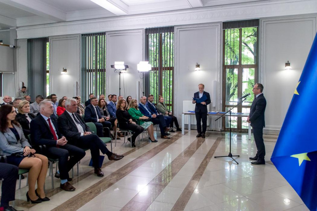 Powiat lubliniecki. Są pieniądze na drogi