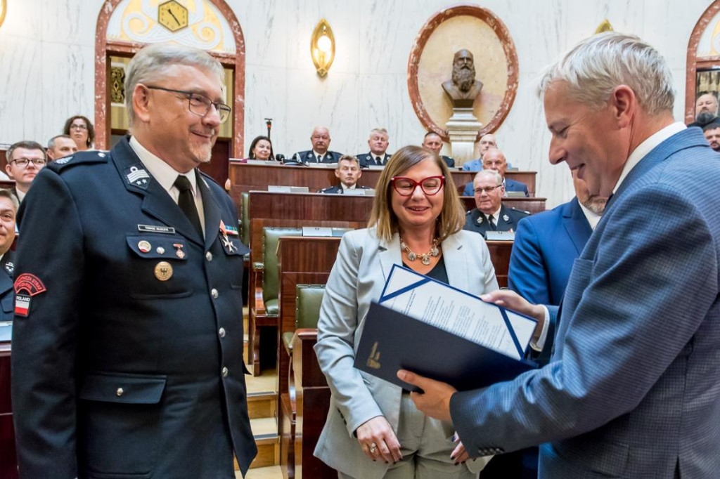 Powiat lubliniecki. Pieniądze na wozy dla druhów