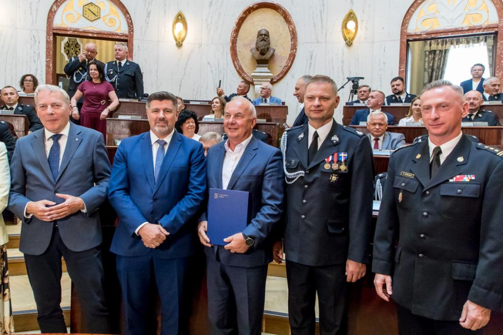 Powiat lubliniecki. Pieniądze na wozy dla druhów