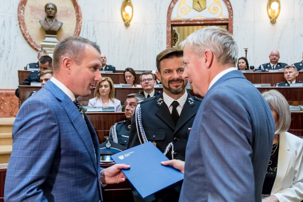 Powiat lubliniecki. Pieniądze na wozy dla druhów