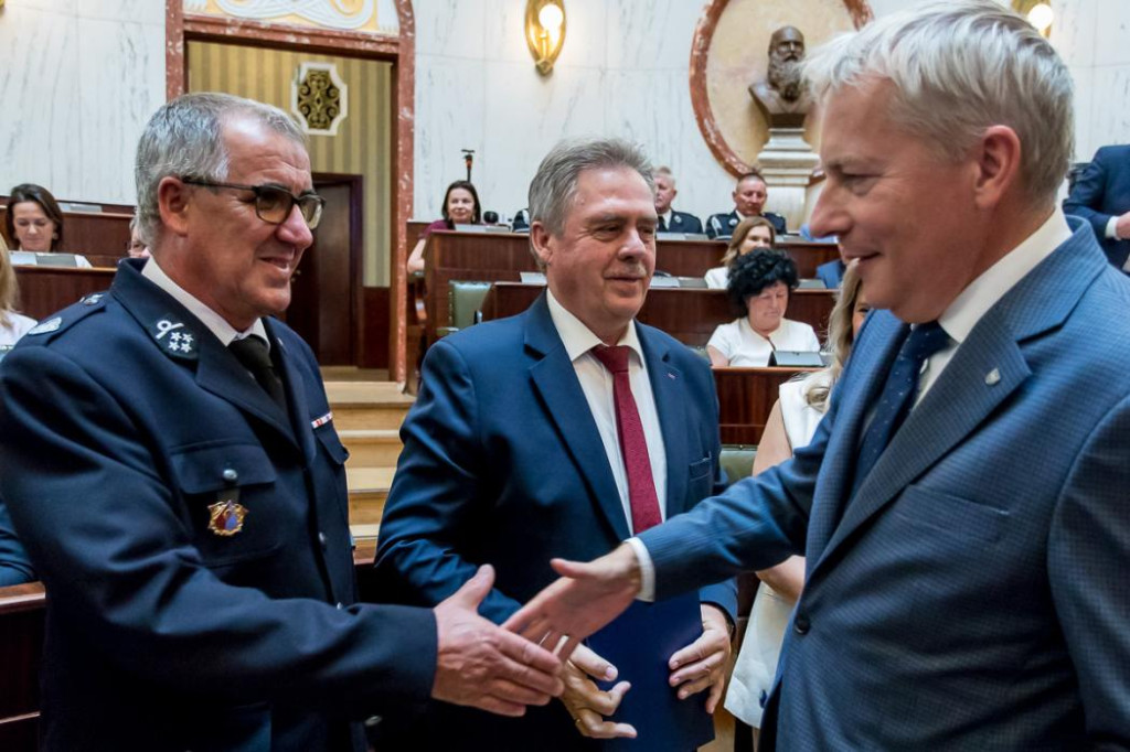 Powiat lubliniecki. Pieniądze na wozy dla druhów