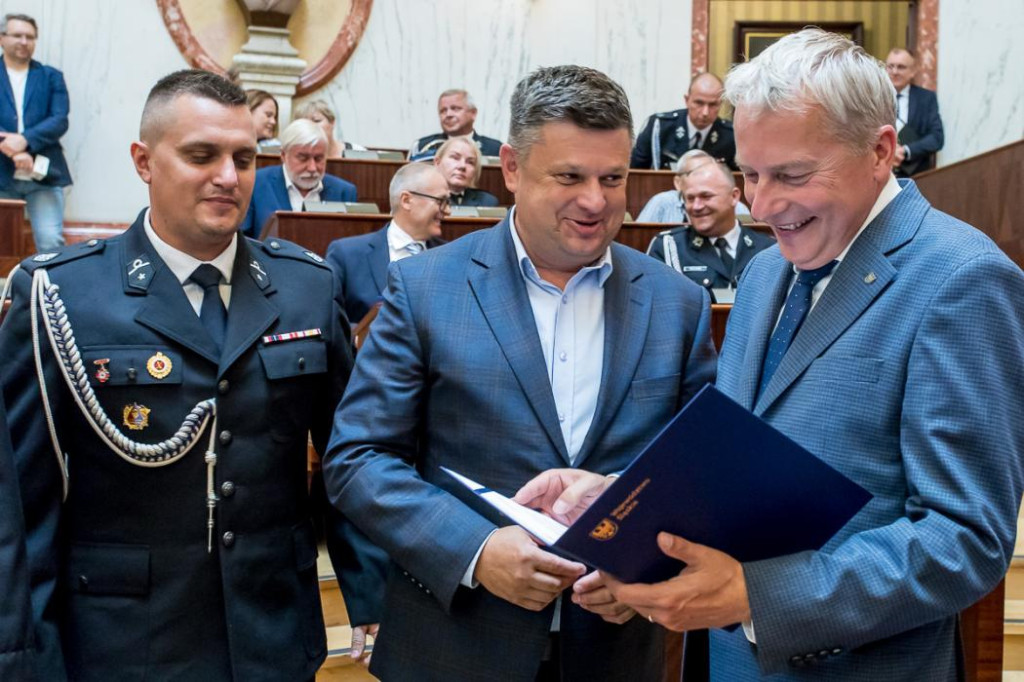Powiat lubliniecki. Pieniądze na wozy dla druhów
