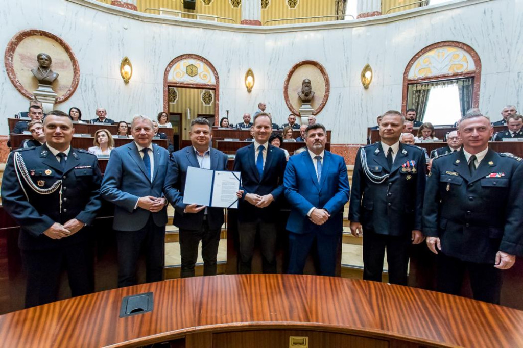 Powiat lubliniecki. Pieniądze na wozy dla druhów