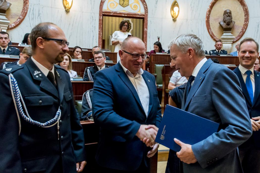 Powiat lubliniecki. Pieniądze na wozy dla druhów