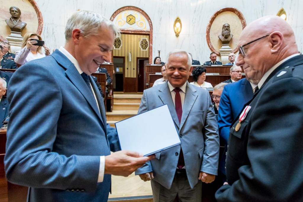 Powiat lubliniecki. Pieniądze na wozy dla druhów