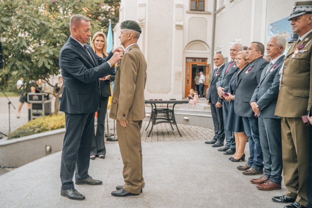 Lubliniec. Odznaczeni działacze i przyjaciele Mety