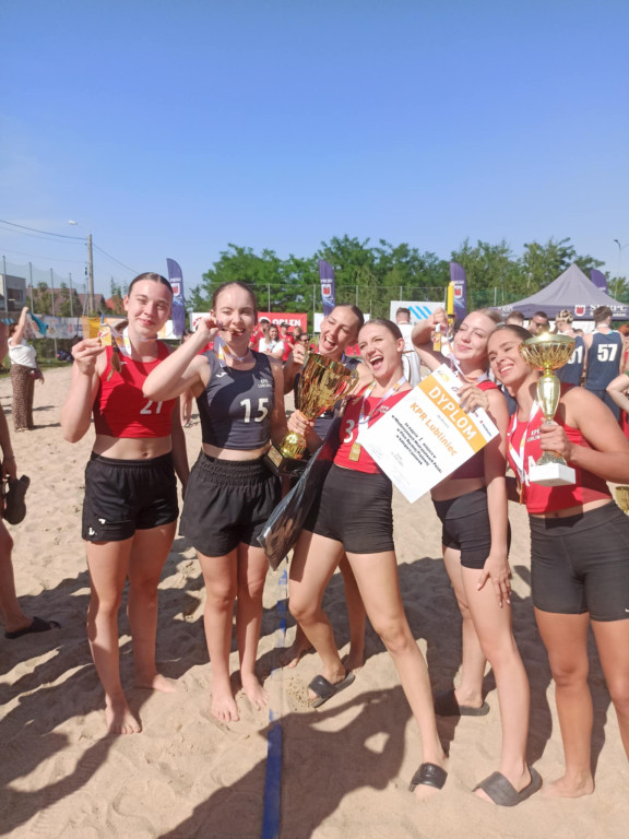 Lubliniec. Silna ekipa piłki ręcznej plażowej