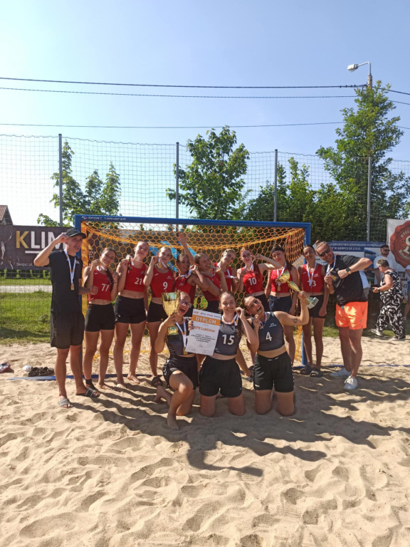 Lubliniec. Silna ekipa piłki ręcznej plażowej