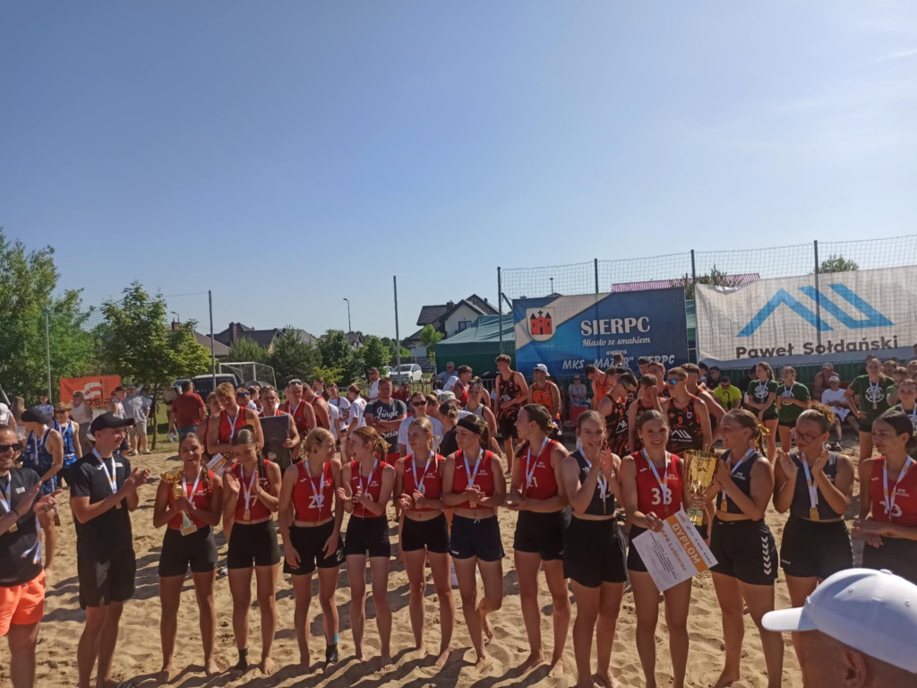Lubliniec. Silna ekipa piłki ręcznej plażowej
