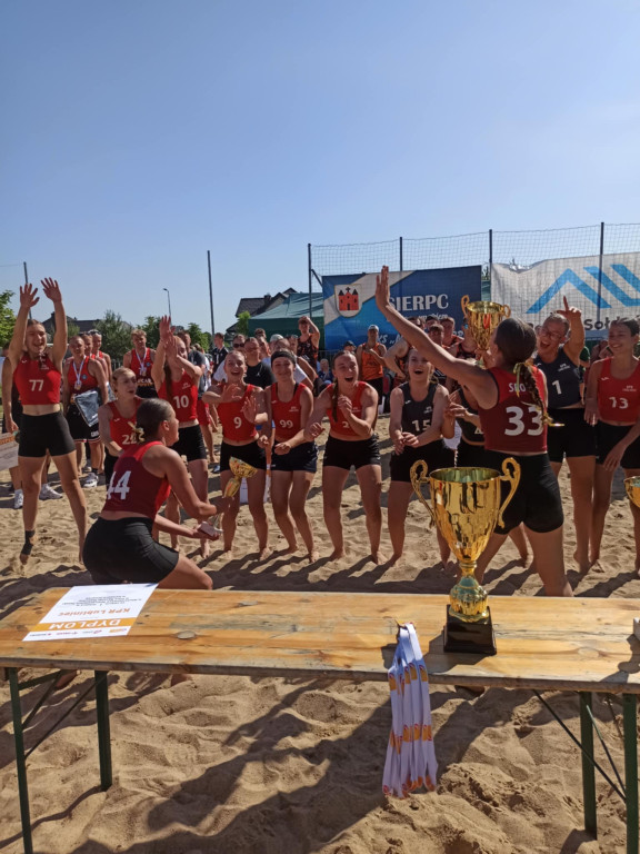 Lubliniec. Silna ekipa piłki ręcznej plażowej