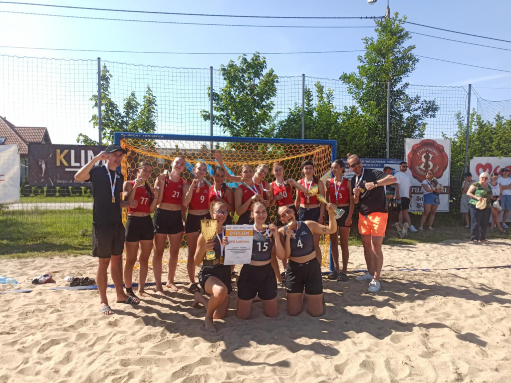 Lubliniec. Silna ekipa piłki ręcznej plażowej