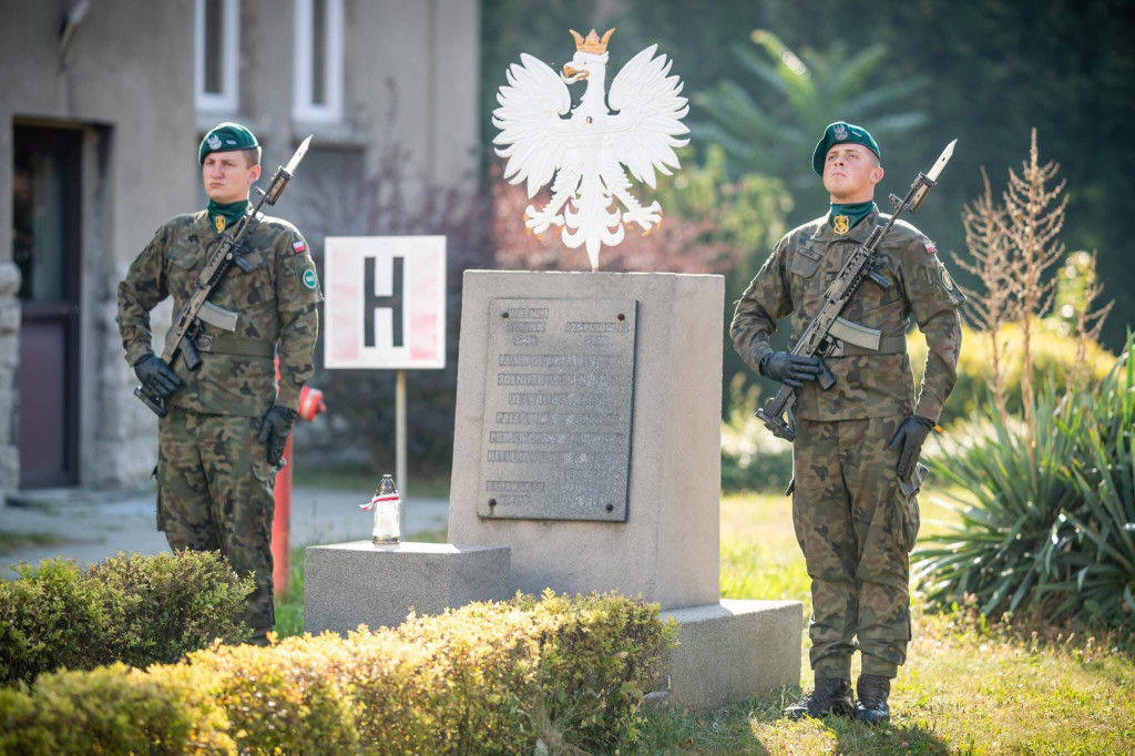 Woźniki. Ułani i wojenna rocznica