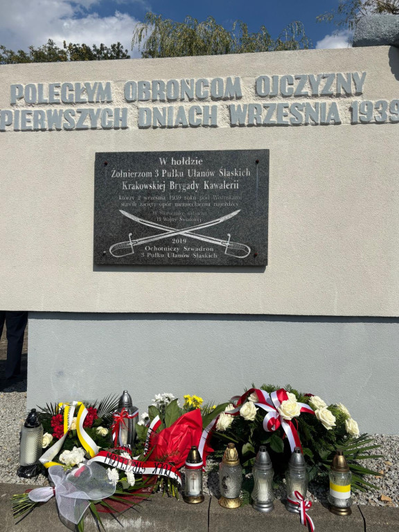 Woźniki. Ułani i wojenna rocznica