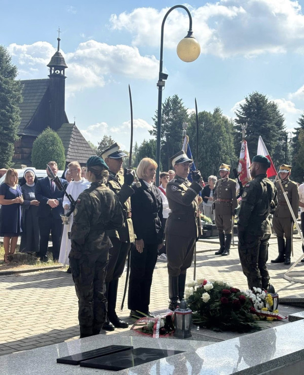 Woźniki. Ułani i wojenna rocznica