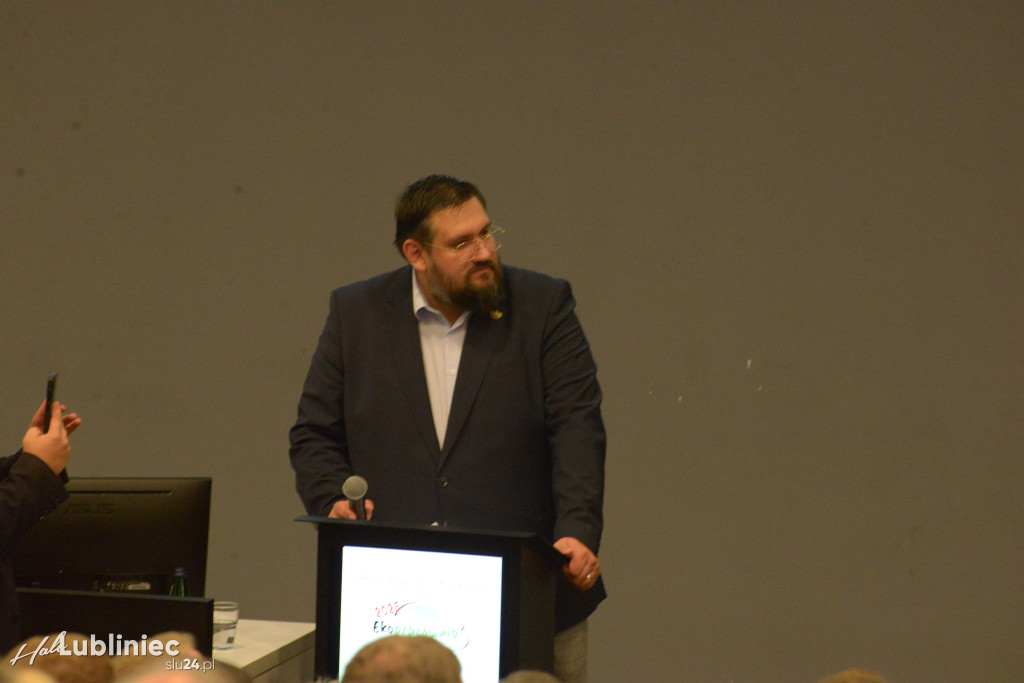 Lubliniec i Lubecko z ekopracowniami pod chmurką