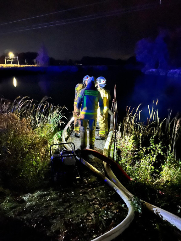 Pożar w Sadowie. Kilkadziesiąt zastępów strażackich