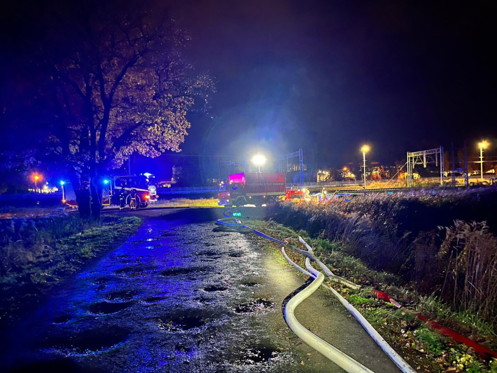 Pożar w Sadowie. Kilkadziesiąt zastępów strażackich