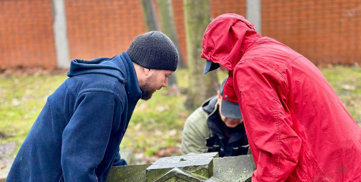 Lubliniec. Trwa rewitalizacja cmentarza żydowskiego