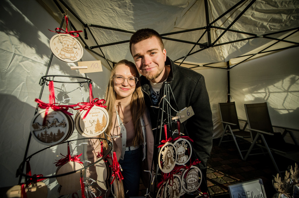 Jarmark Świąteczny i Pogotowie Mikołajkowe