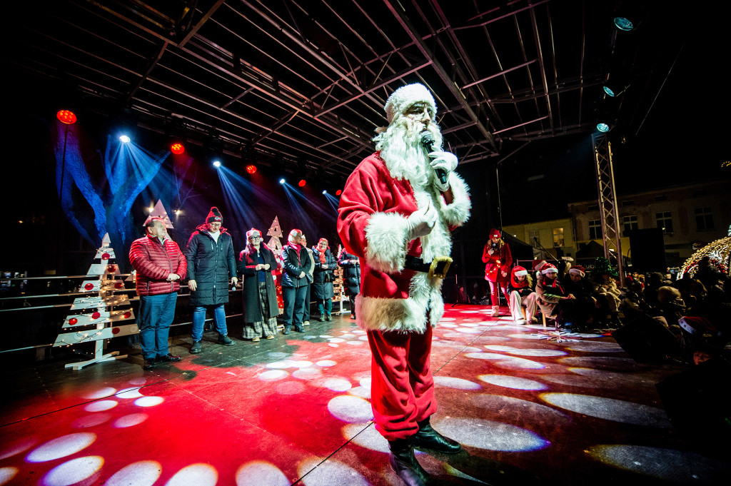 Jarmark Świąteczny i Pogotowie Mikołajkowe