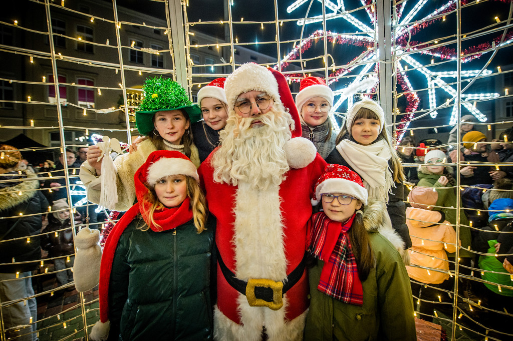 Jarmark Świąteczny i Pogotowie Mikołajkowe