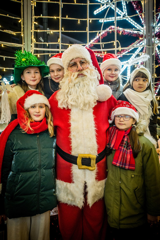 Jarmark Świąteczny i Pogotowie Mikołajkowe