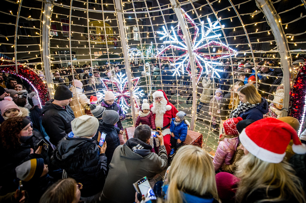 Jarmark Świąteczny i Pogotowie Mikołajkowe