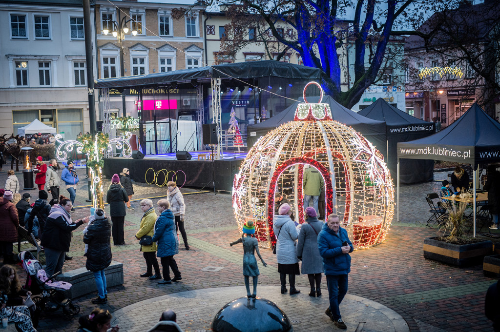 Jarmark Świąteczny i Pogotowie Mikołajkowe