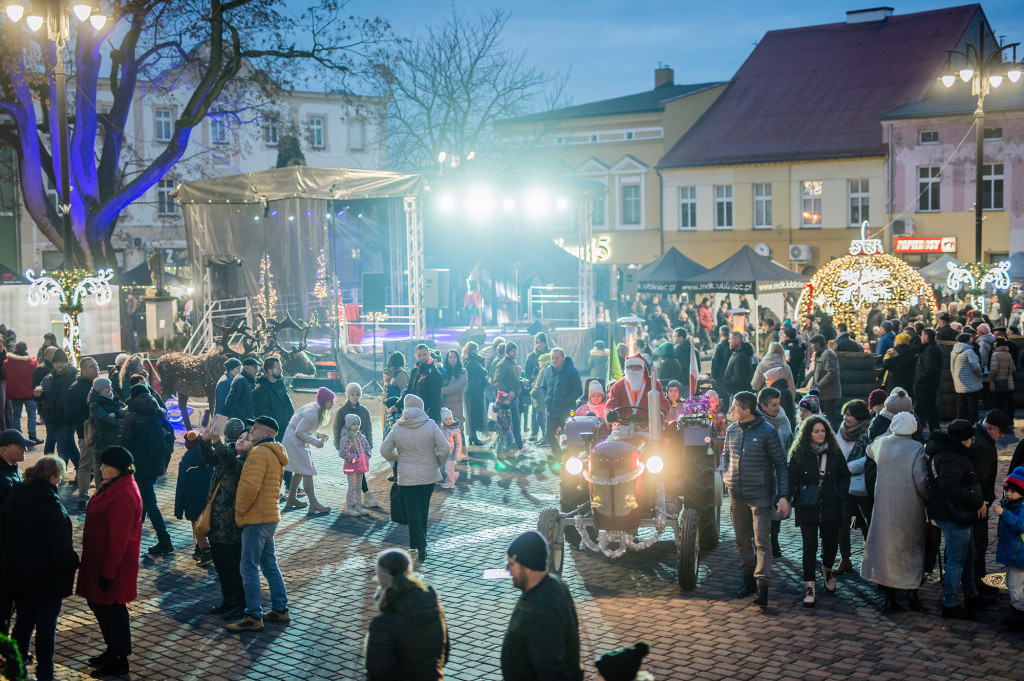 Jarmark Świąteczny i Pogotowie Mikołajkowe
