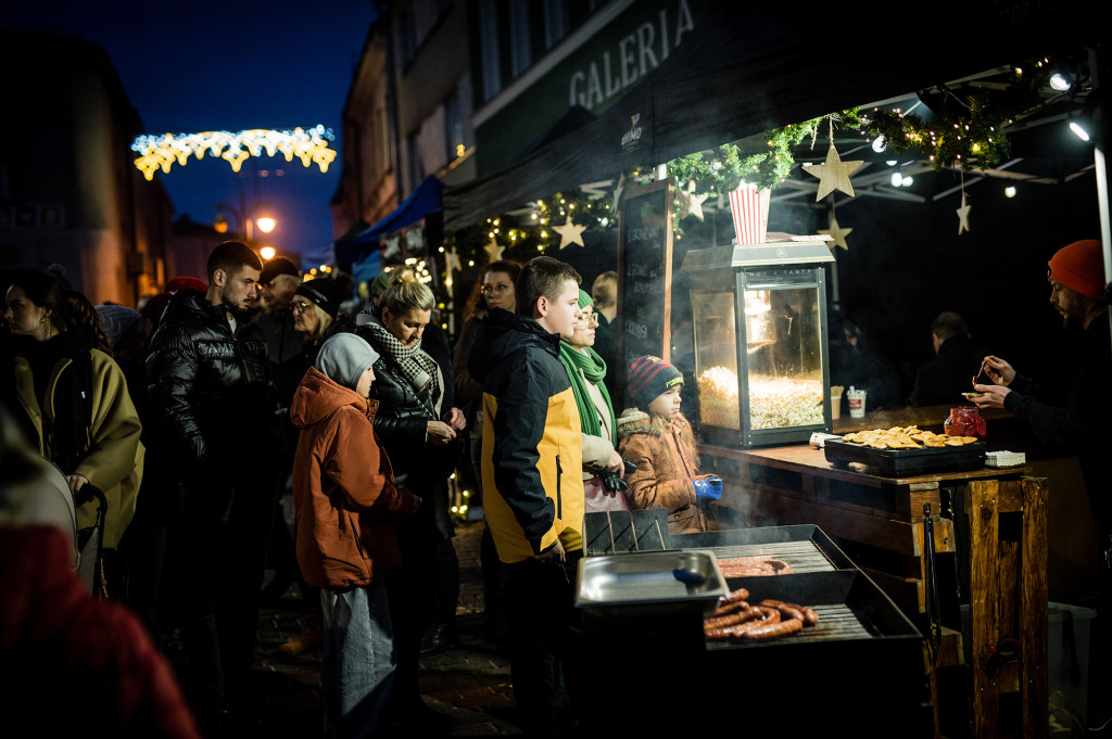 Jarmark Świąteczny i Pogotowie Mikołajkowe