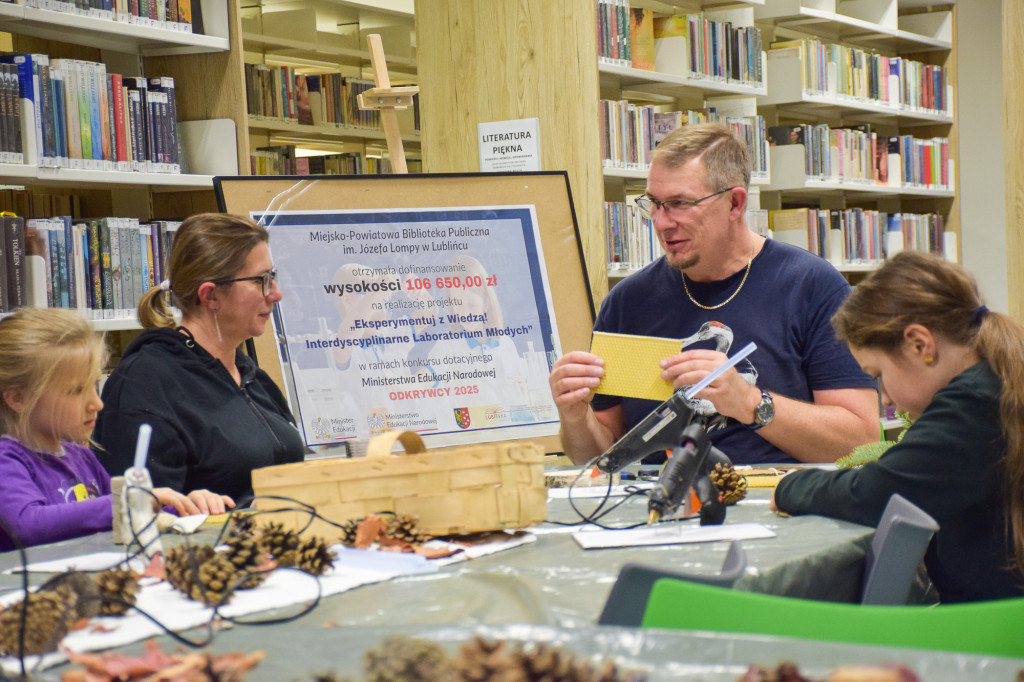 Kalcyt z Lubszy, goethyt z Bruśka, piryt z...