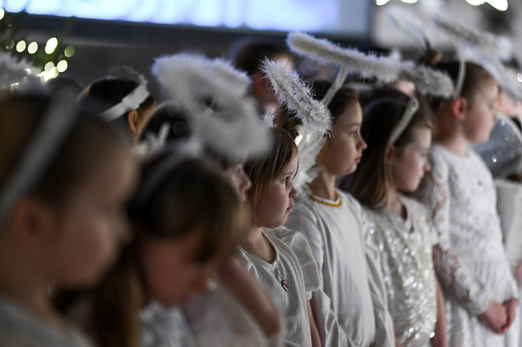 Kiermasz dla Lenki i jasełka w Czwórce