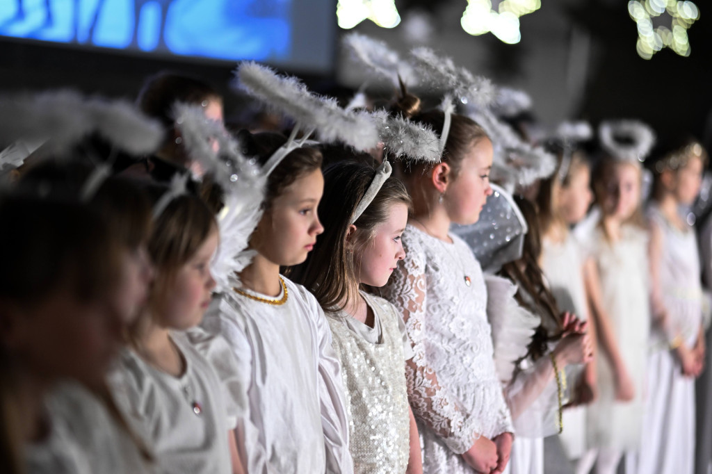 Kiermasz dla Lenki i jasełka w Czwórce