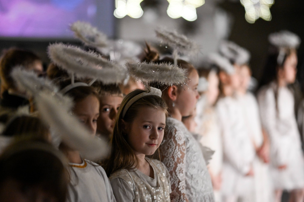 Kiermasz dla Lenki i jasełka w Czwórce