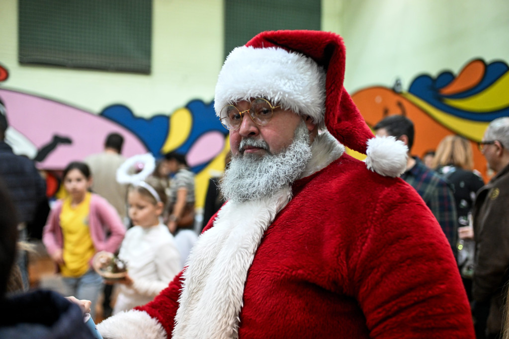 Kiermasz dla Lenki i jasełka w Czwórce