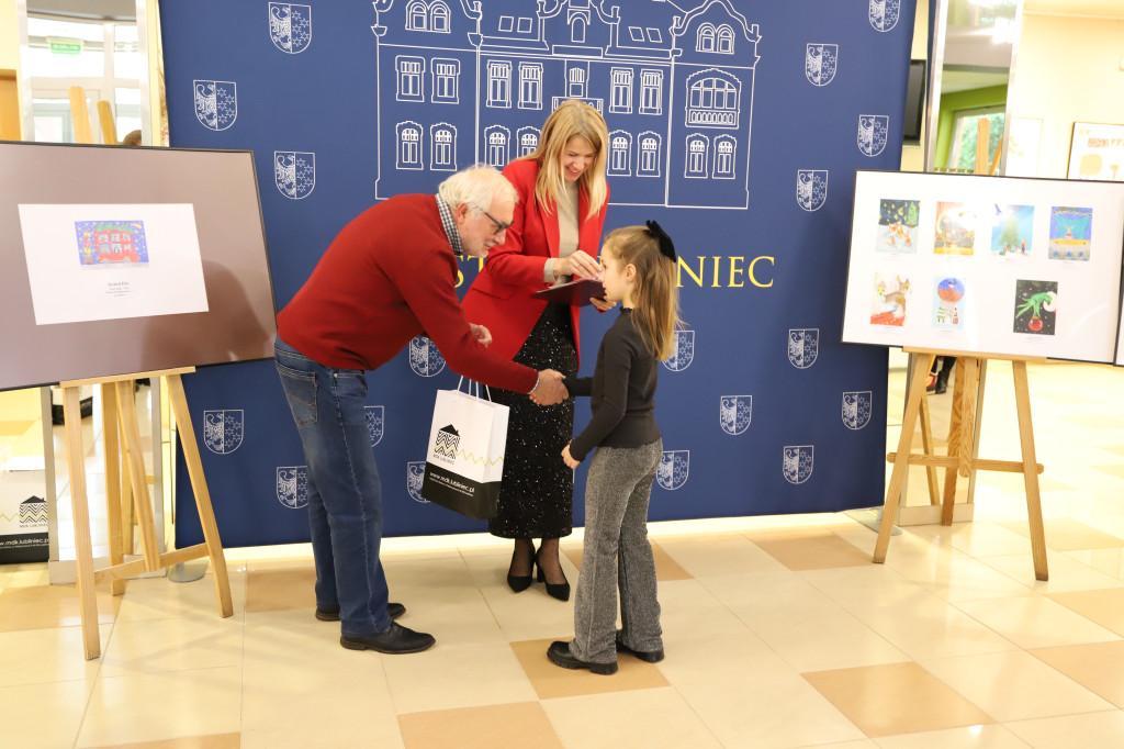 Lubliniec. Konkurs na kartkę rozstrzygnięty [FOTO]