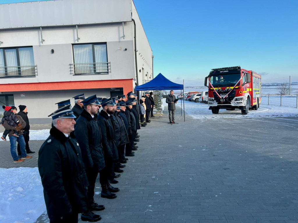 Nasza OSP ma nowy samochód ratowniczo-gaśniczy