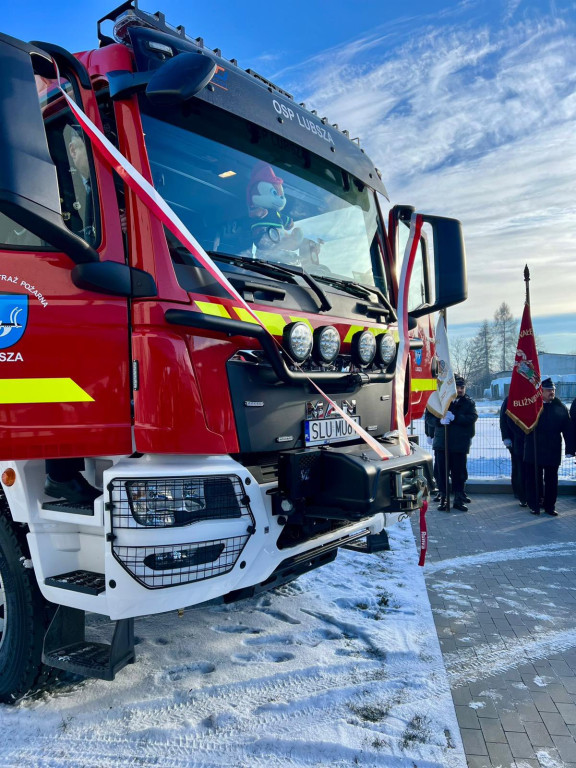 Nasza OSP ma nowy samochód ratowniczo-gaśniczy