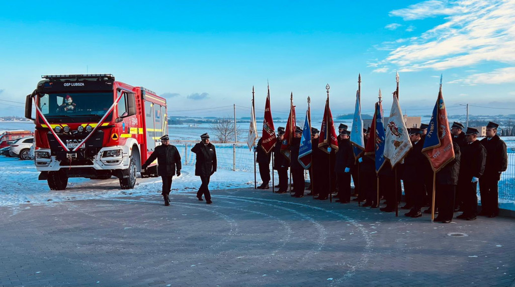 Nasza OSP ma nowy samochód ratowniczo-gaśniczy