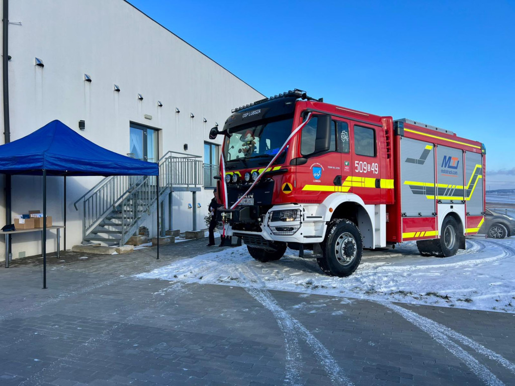 Nasza OSP ma nowy samochód ratowniczo-gaśniczy