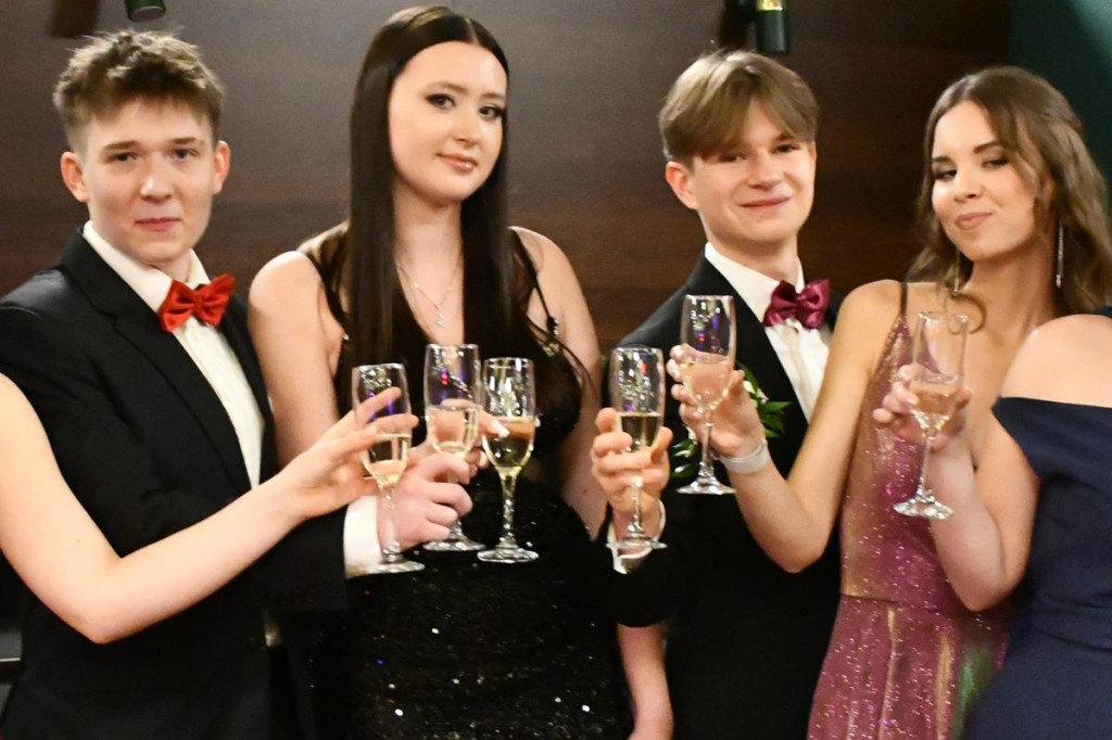 Lubliniec. Kochcice. Poloneza czas zacząć. Tak się bawi Mickiewicz