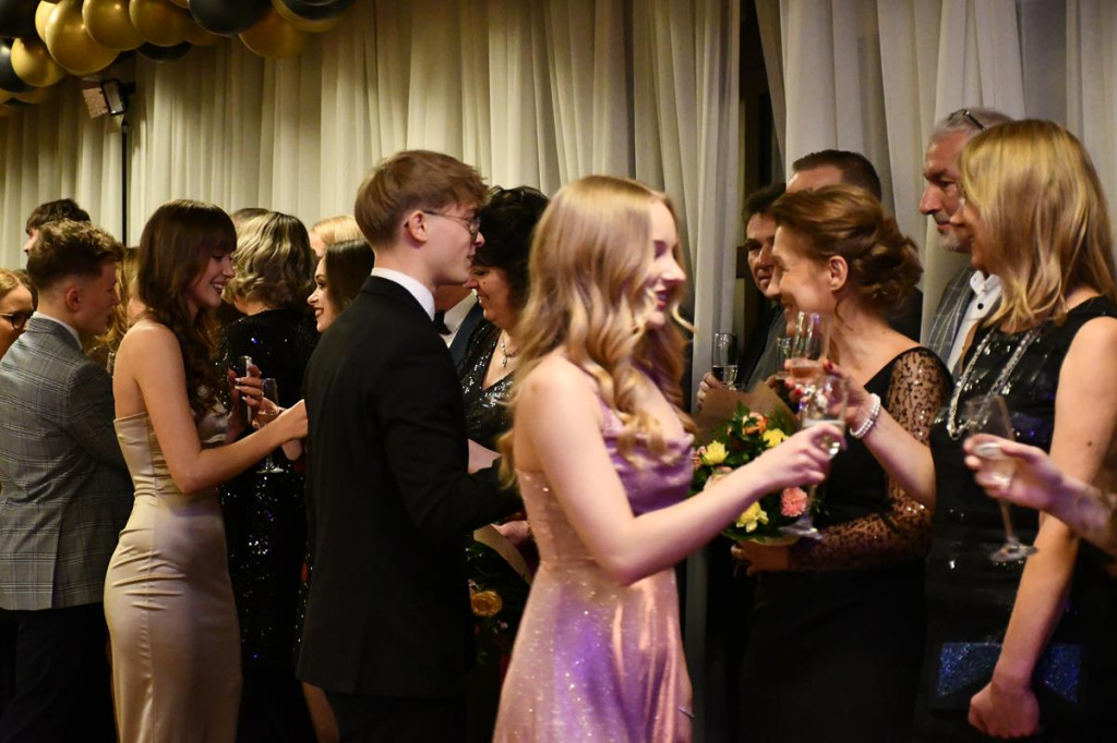 Lubliniec. Kochcice. Poloneza czas zacząć. Tak się bawi Mickiewicz