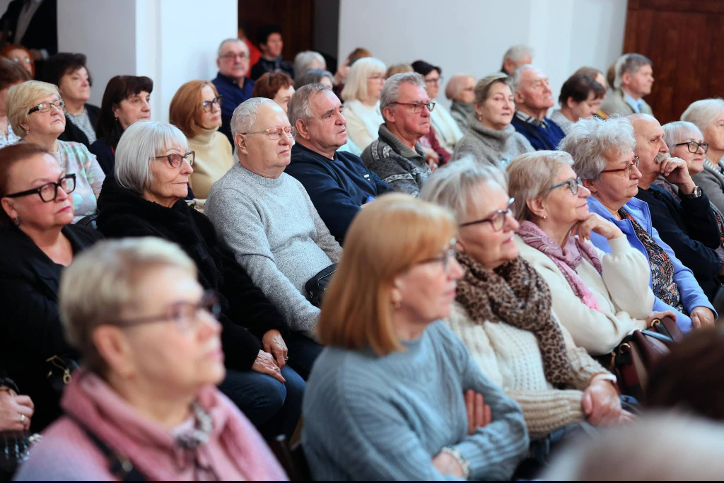 Śląsk gościł seniorów i wystąpił w Katowicach